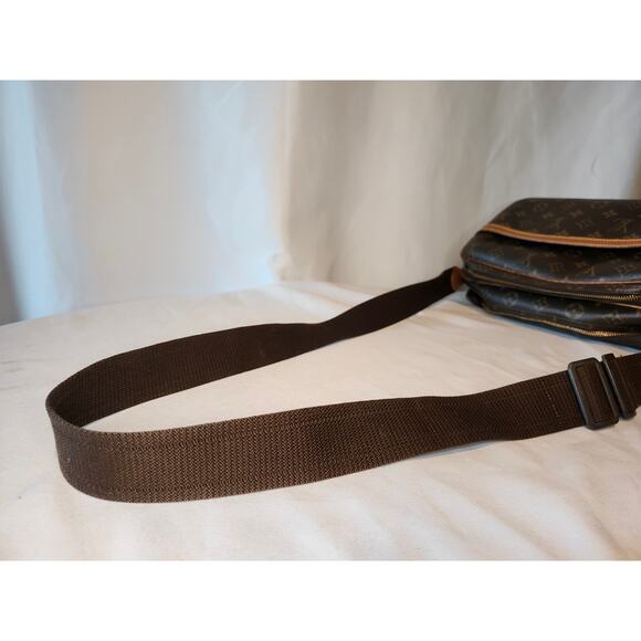 Louis Vuitton Reporter PM Crossbody Bag Monogram Canvas SP1929 Vintage - Picture 10 of 16